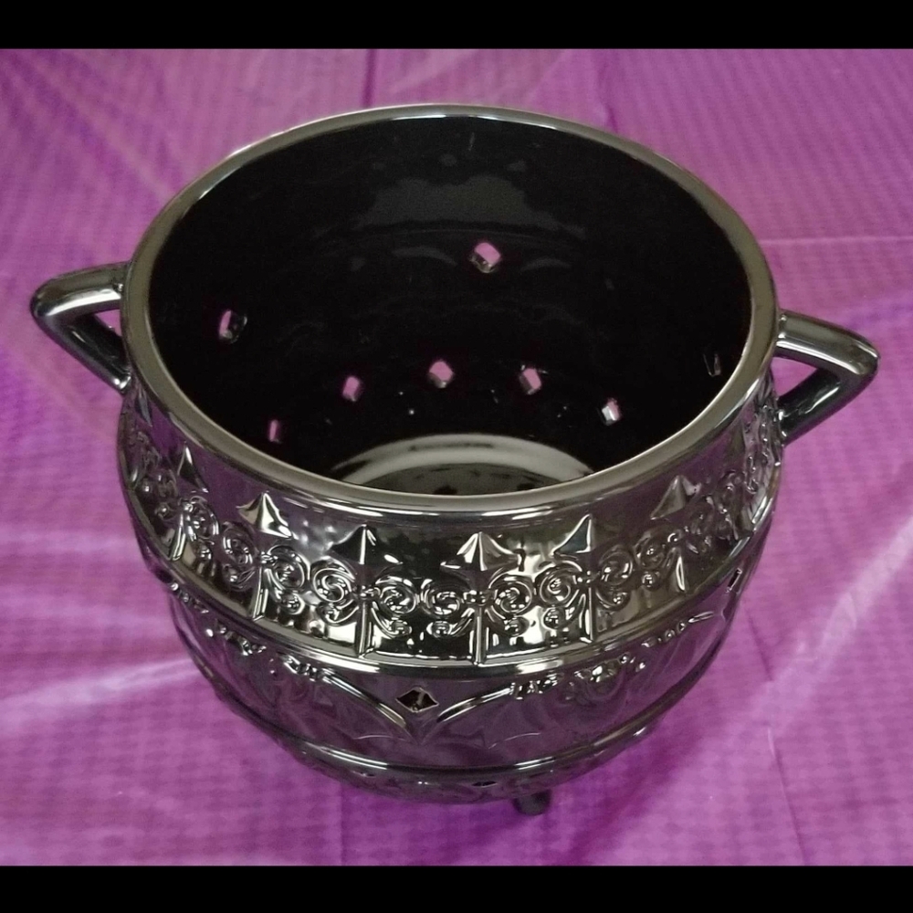 Partylite cauldron  jar holder